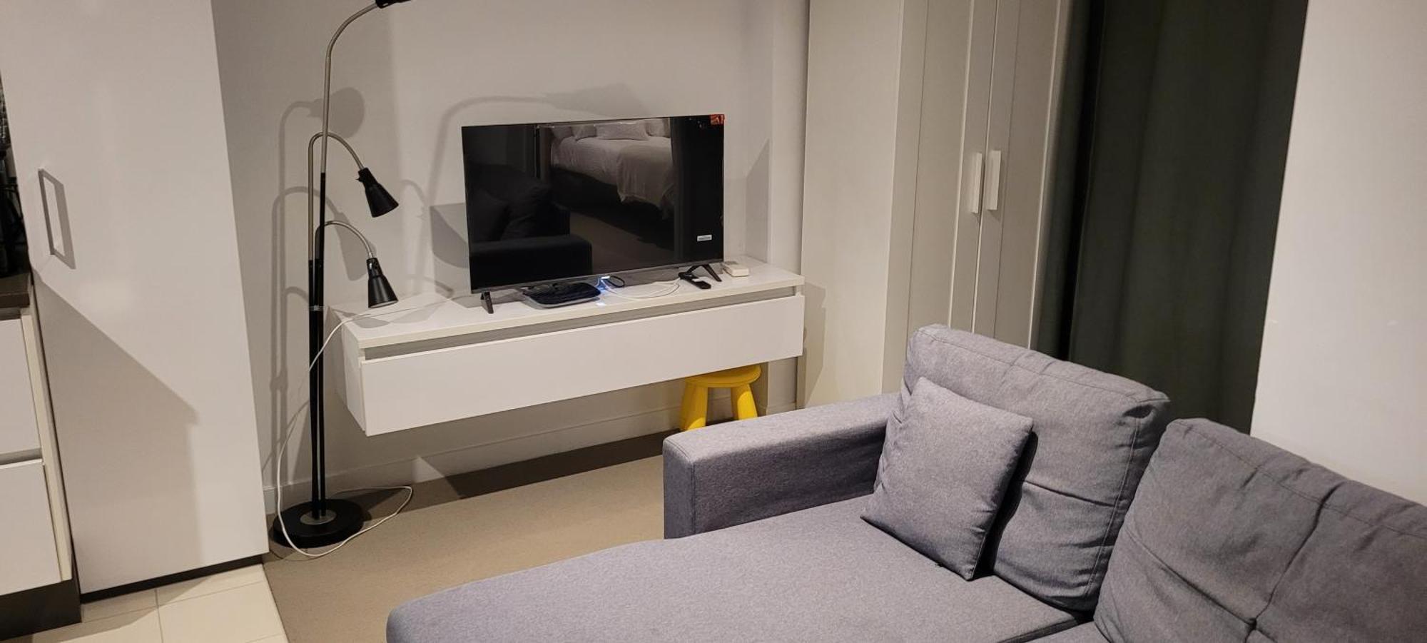 Cozy Oasis L1708 With Swimming Pool — Photos 1